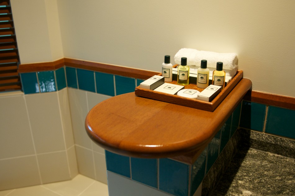 浴室間的用品，在澳洲的飯店都沒有提供刮鬍刀耶！